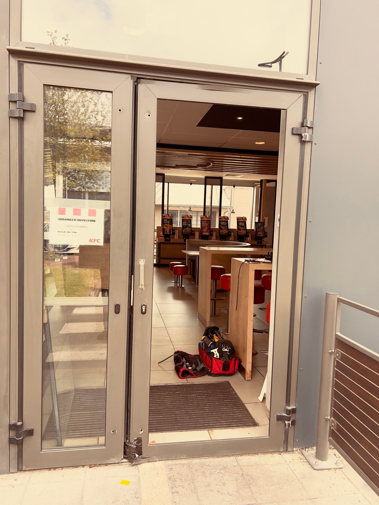 Intervention urgence serrurier vitrier 41