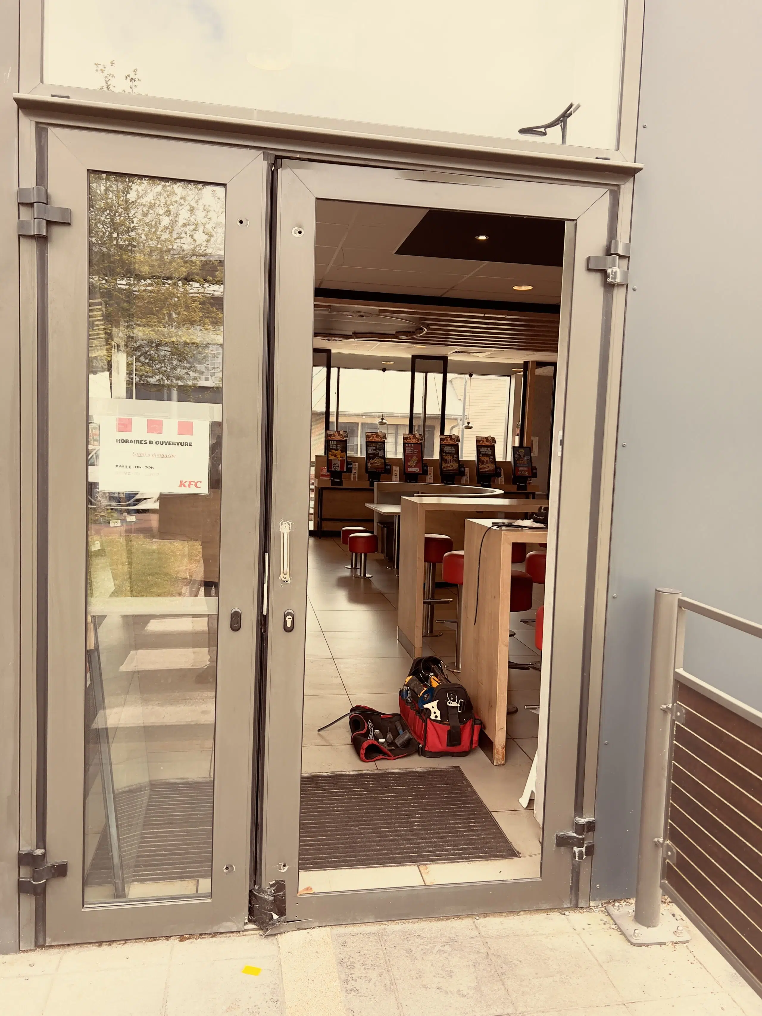Intervention urgence serrurier vitrier 41